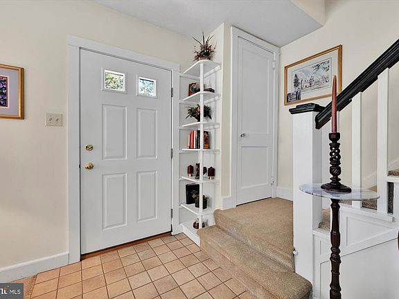 4th image of 1910 Sterling Pl
