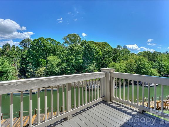 4th image of 104 Pier 33 Dr Unit 312