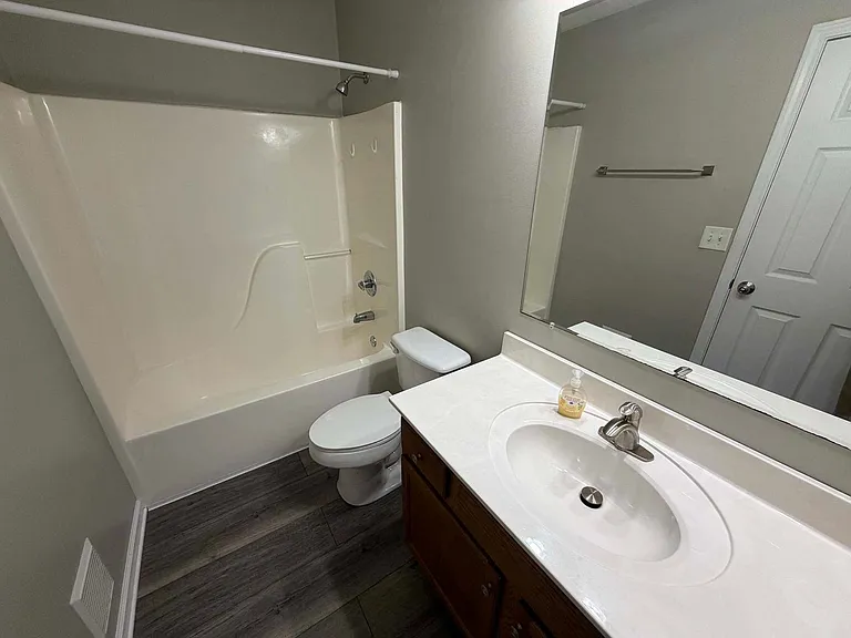 1625 Maple View Way — Photo 8