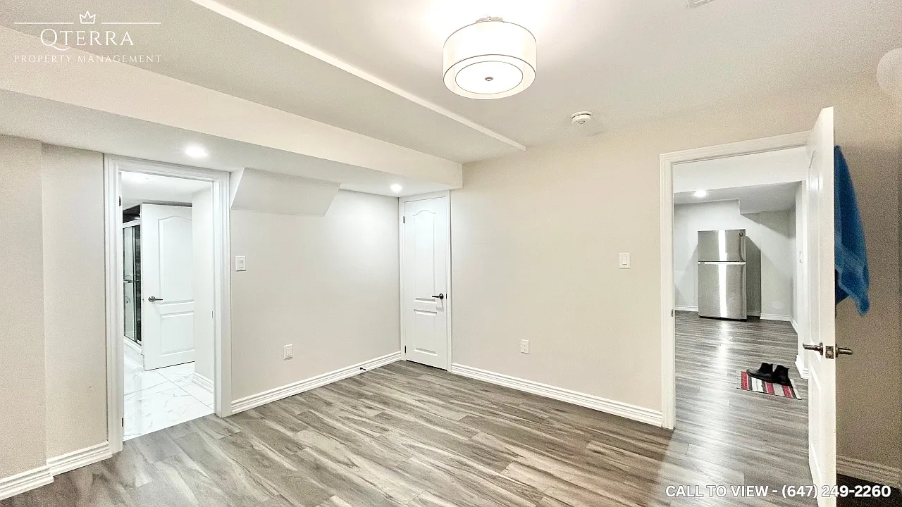 3 bed, 1100 sqft, $2,000 — Photo 3