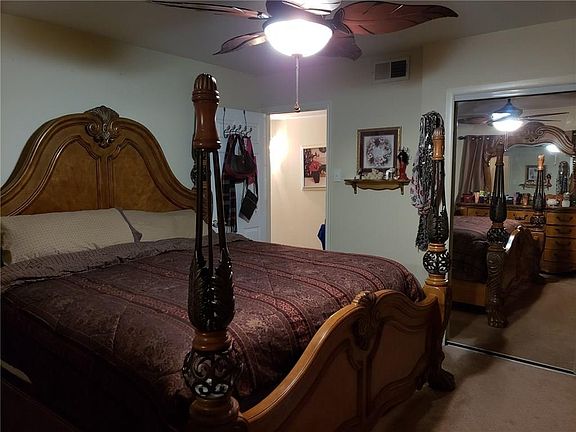 4th image of 2730 Western Park Dr