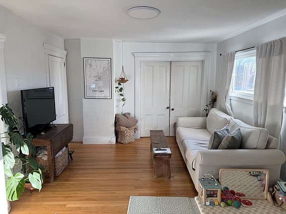 5th image of 377 Broadway Floor 1