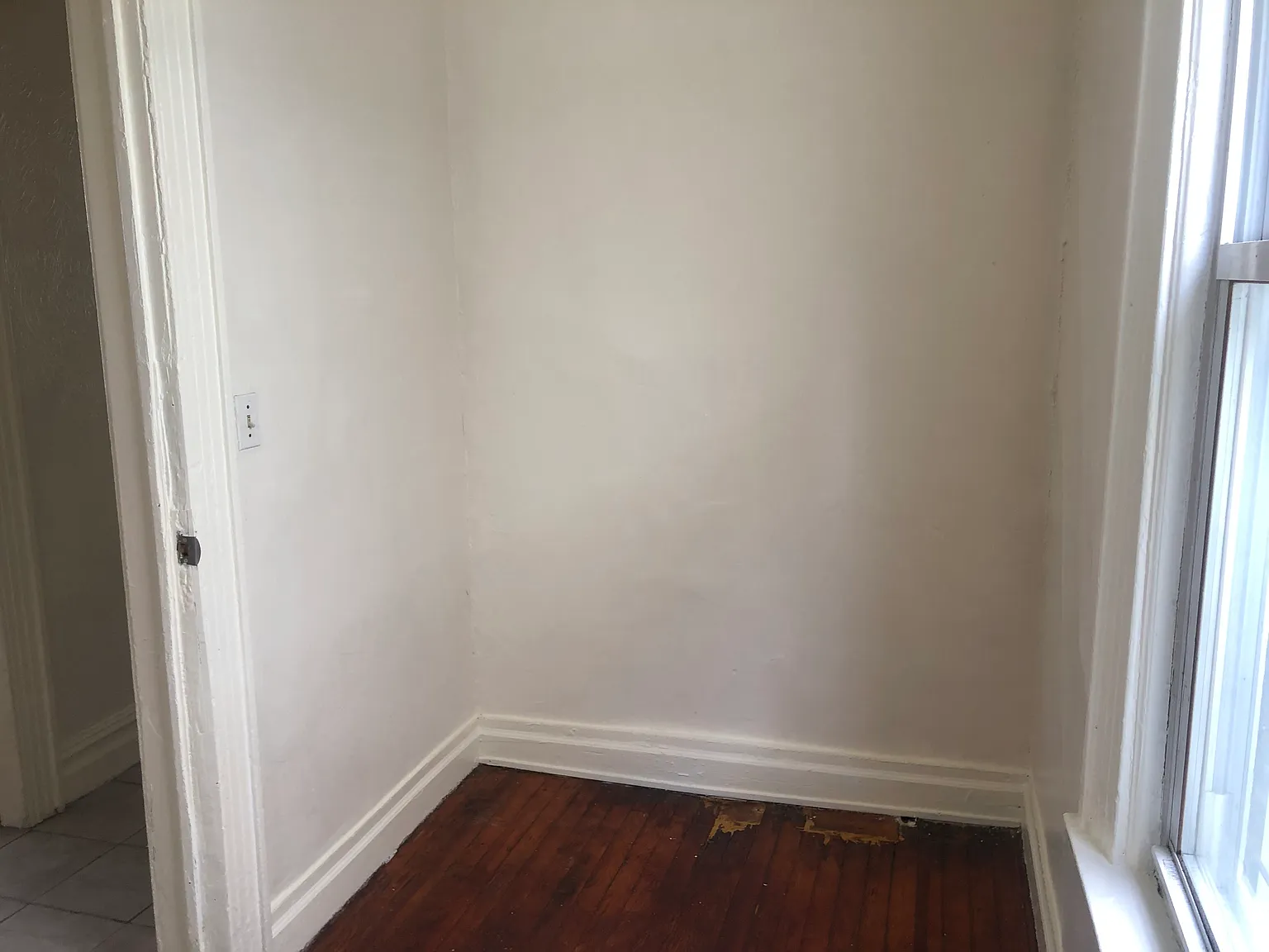 4 bed, 1200 sqft, $3,499 — Photo 4