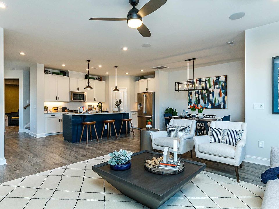 1st image of 1005 Cadenza St