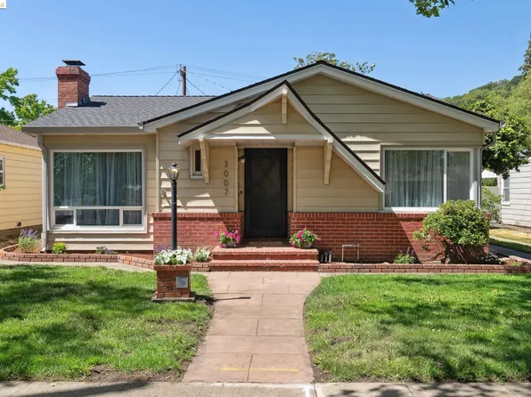 3007 Revere Ave, Oakland, CA 94605