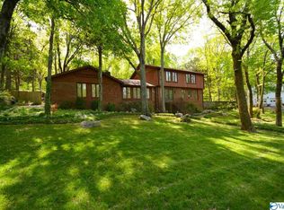 9537 Hemlock Dr SE, Huntsville, AL 35803