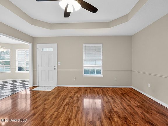 3rd image of 3620 Flynn Dr