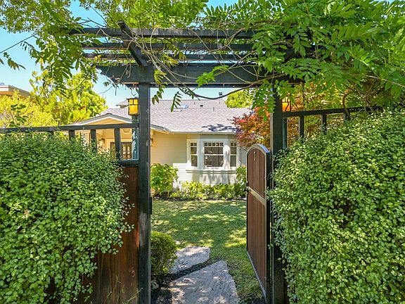 2nd image of 7 Elm Avenue