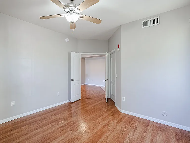 6900 E Princess Dr #1217 — Photo 8