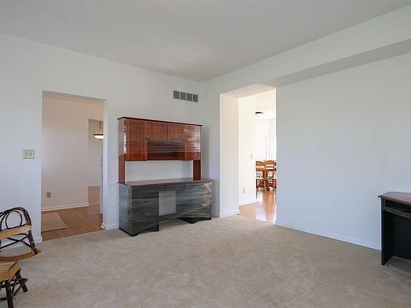 4th image of 2323 Tumbleweed Ln