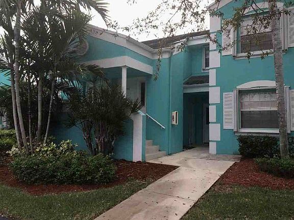 3rd image of 2644 SE 20th Ct #201-D