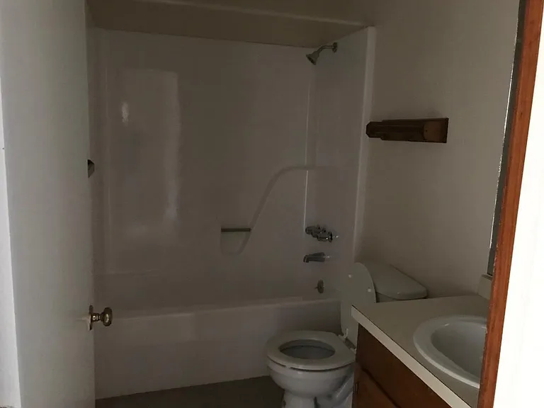 Full Bath