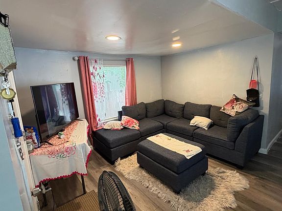 5th image of 6355 Lincoln Blvd #20