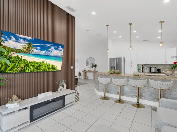 17901 SW 144th Avenue, Miami, FL 33177