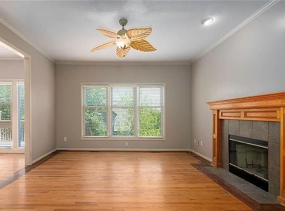 5th image of 5332 NE Holiday Dr