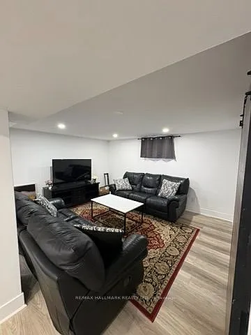 7 Ilfracombe Cres #BASEMENT — Photo 6