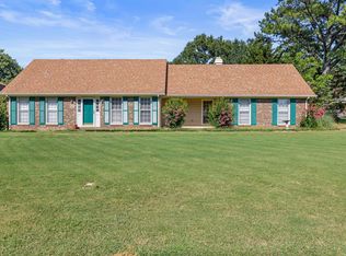 7417 Knollwood St, Florence, AL 35634