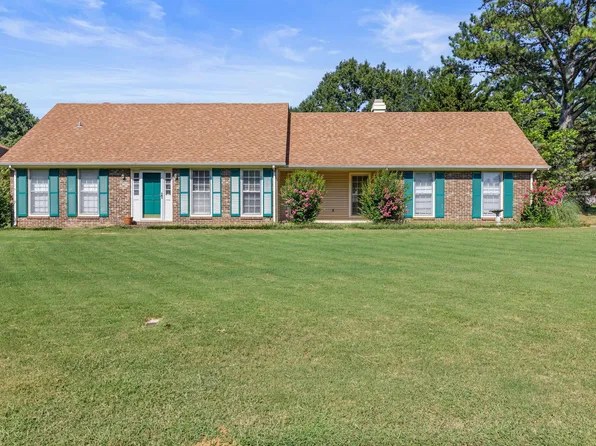 7417 Knollwood St, Florence, AL 35634