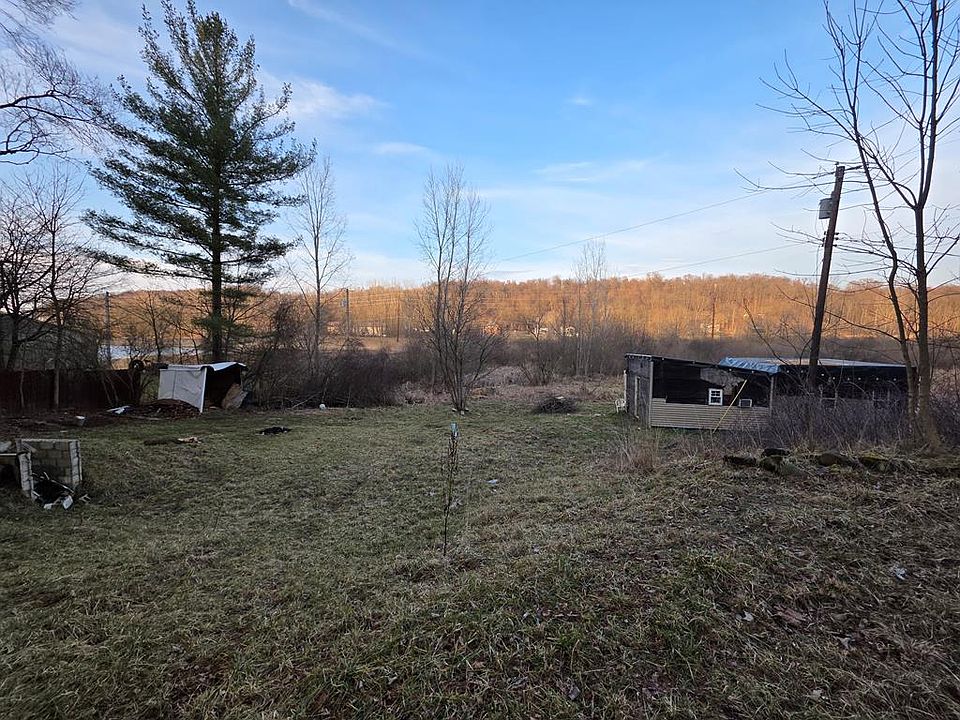 1st image of 1987 Cemetery Rd