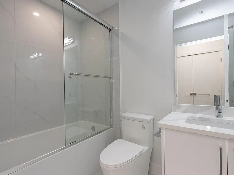 2122 E 32nd Ave #205 — Photo 10