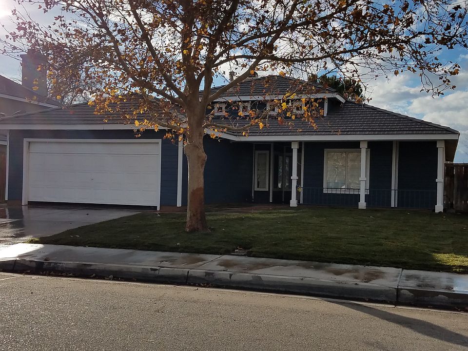 1st image of 43309 Vineyard Dr