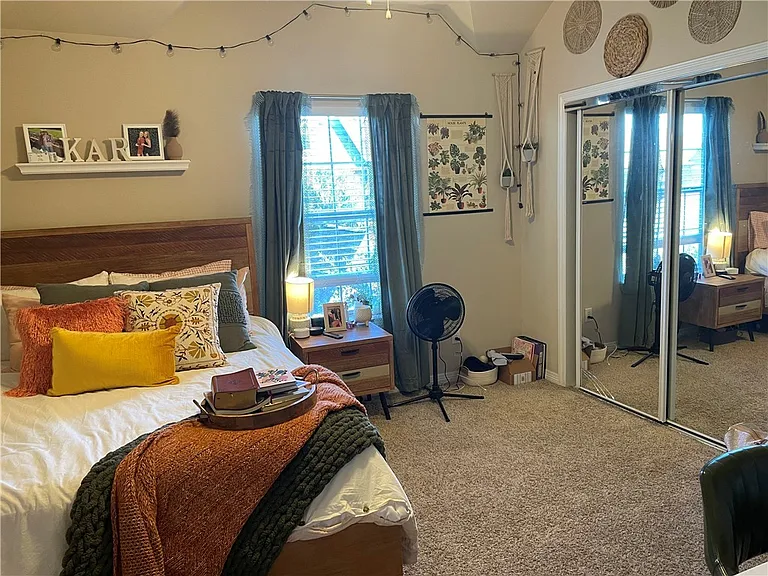 305 Holleman Dr E #605 — Photo 12