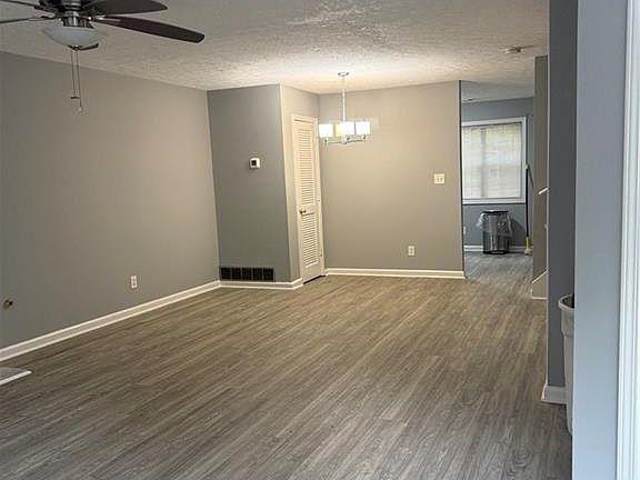 4th image of 6341 Wedgeview Dr