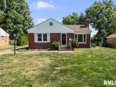 1870 25th Avenue Ct, Moline, IL, 61265