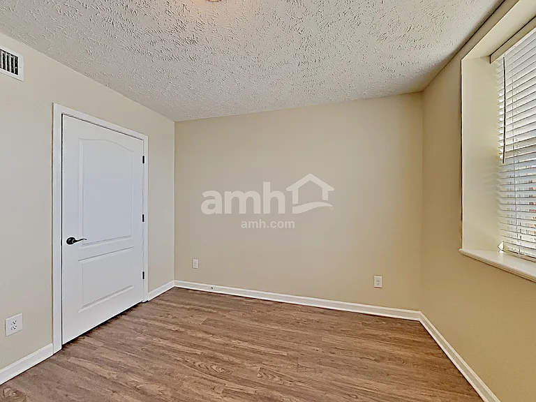 808 Ottoe Ct — Photo 18