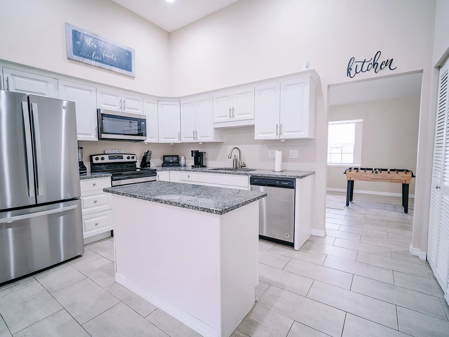 2 bed, 1244 sqft, $3,000 — Photo 4