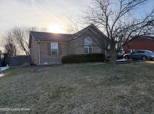 111 Crystal Springs Dr, Bardstown, KY 40004