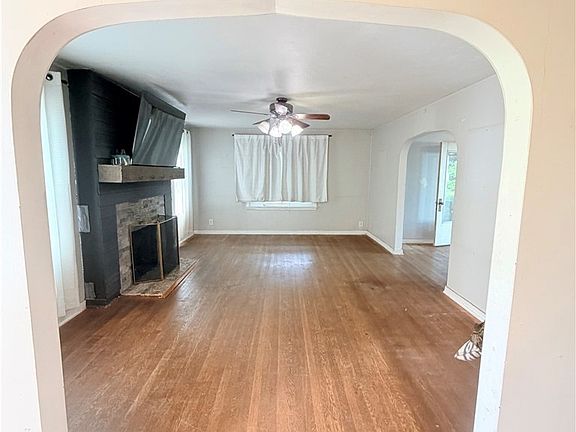 4th image of 2 Curtis Rd