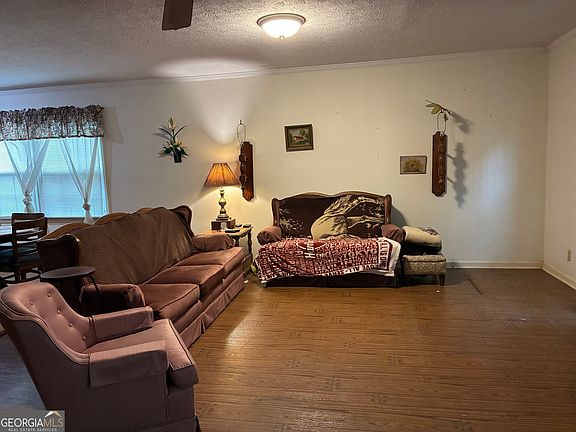 3rd image of 602 North St