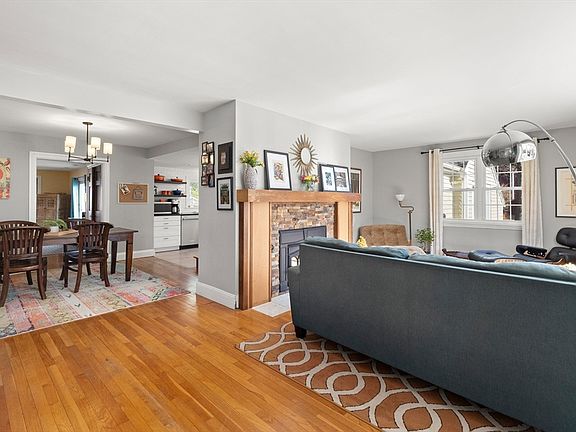 3rd image of 1 Haley Rd