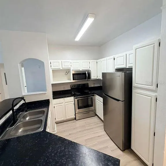 6413 Astor Village Ave #301 — Photo 4