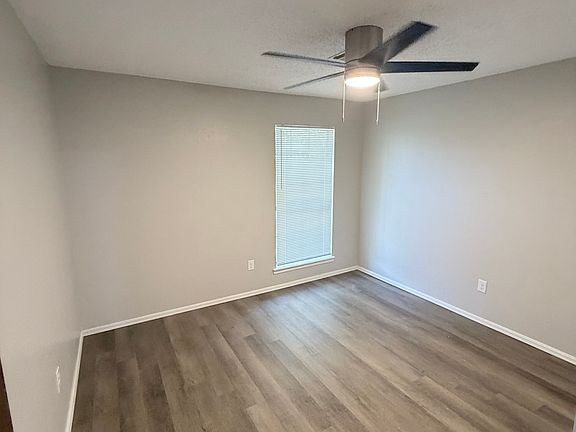 3rd image of 2415 Brierwood Ct #2415