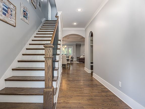 5th image of 4408 Lealand Ln #B