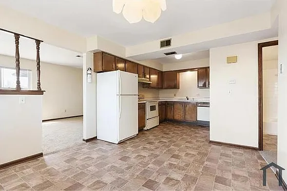1 bed, 700 sqft, $1,000 — Photo 4