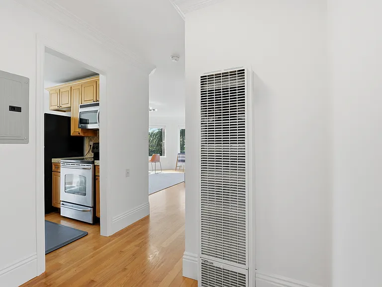 198 Dolores St #4 — Photo 9