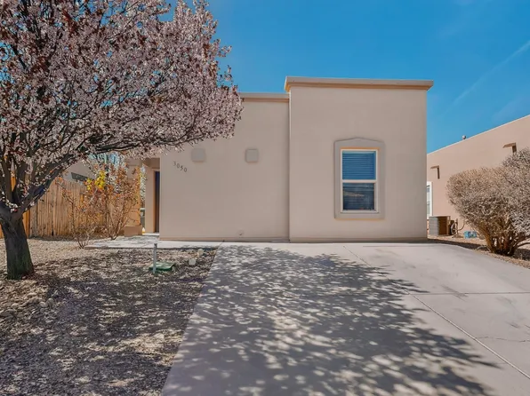3050 Primo Colores St, Santa Fe, NM 87507