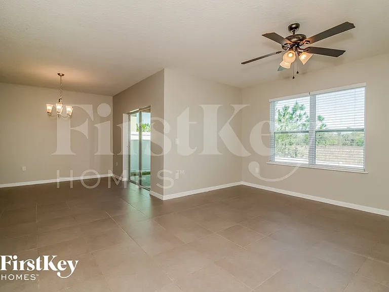 842 Freedom Blvd — Photo 3