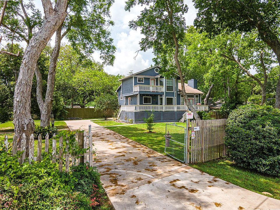 1st image of 3726 Bayshore Dr
