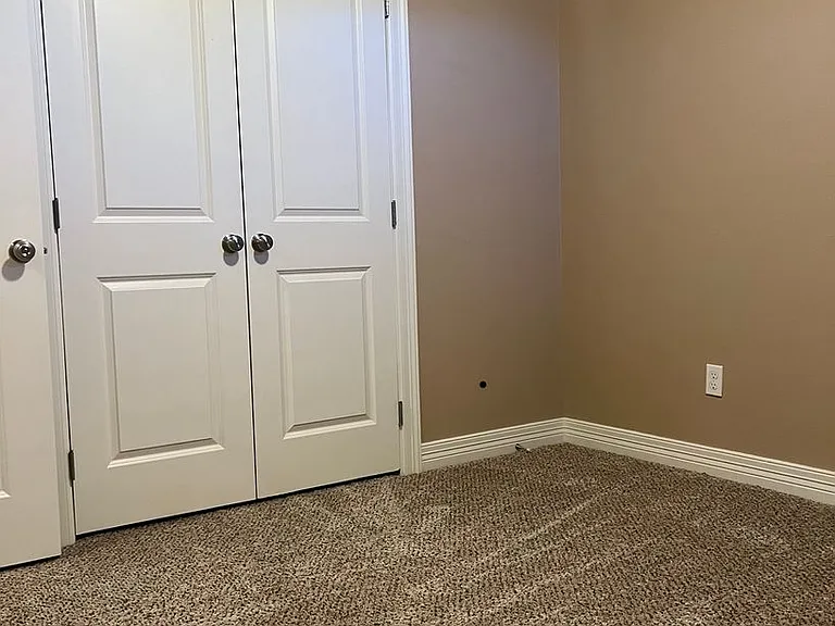 419 Jordan Dr — Photo 20