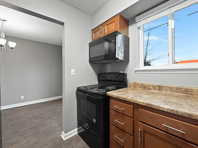 Huntley Ridge Townhomes — Photo 9