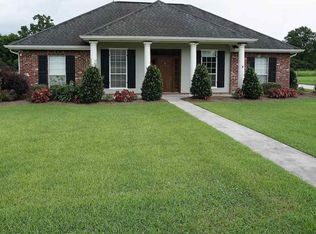 266 Bayou Crossing Dr, Raceland, LA 70394