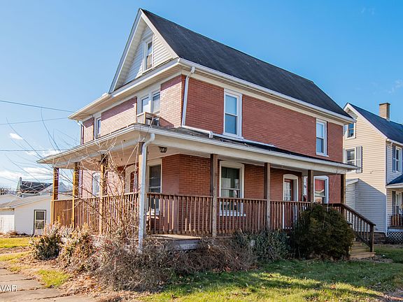 2nd image of 403 Eden St