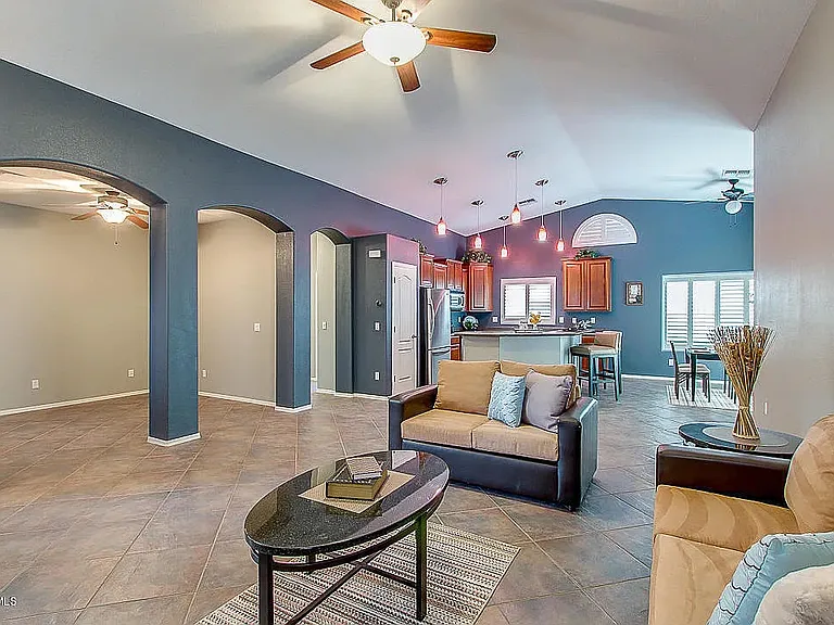 44189 W Pioneer Rd — Photo 2