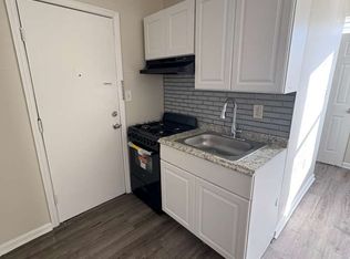 101 Camden St APT 1, Newark, NJ 07103