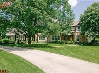 16726 Kehrsgrove Dr, Chesterfield, MO 63005