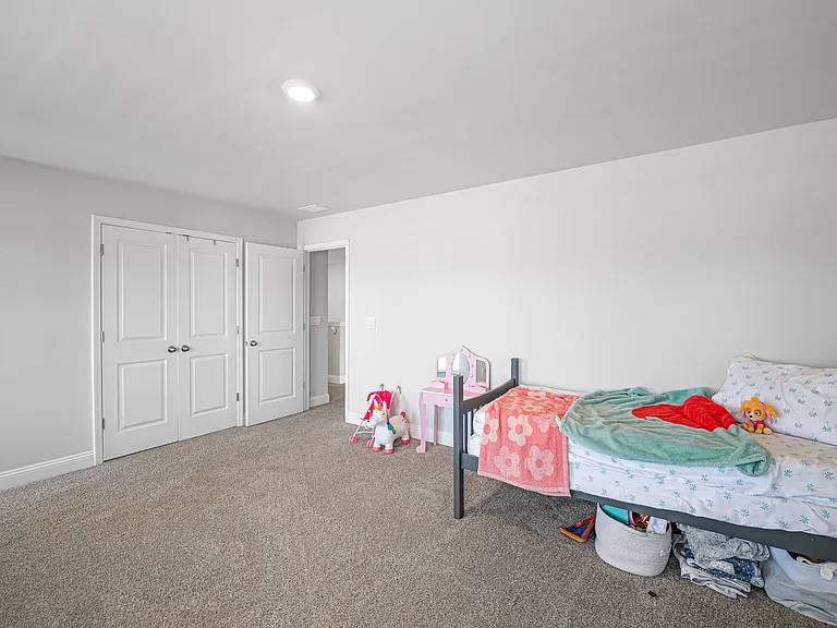 246 Bluff View Ln — Photo 33